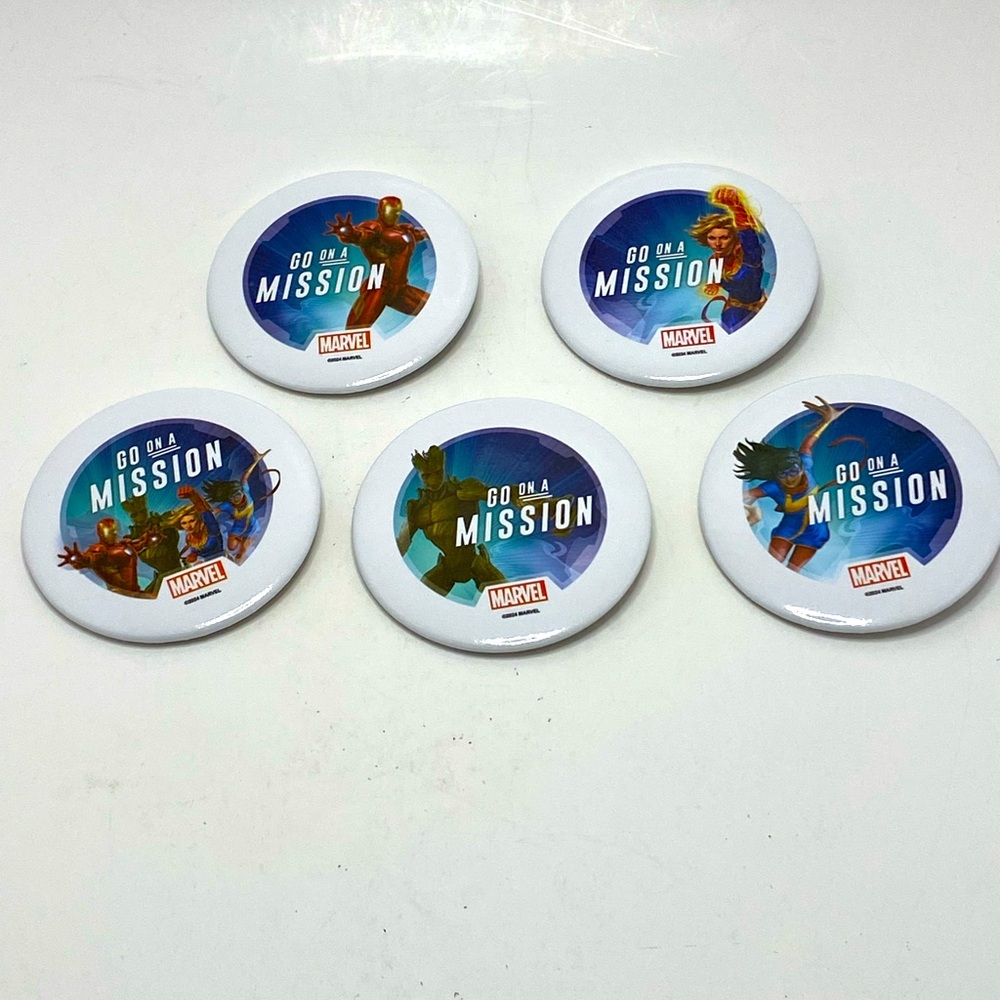 ✅ Loblaws Marvel 2024 Superheroes LOT OF 5 Pins Buttons Staff Promo COMPLETE SET